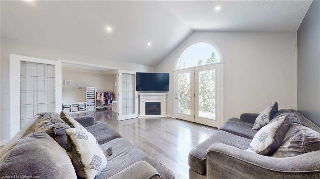 7 Vidal Court Property Photo 13