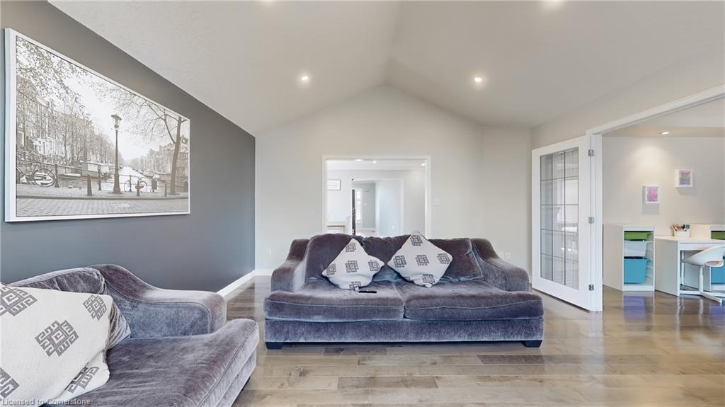 7 Vidal Court Property Photo 14