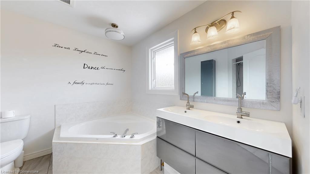 7 Vidal Court Property Photo 21