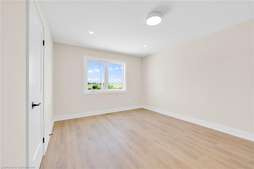 178 Lafayette Street E Property Photo 7