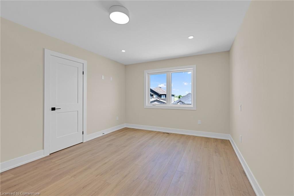 178 Lafayette Street E Property Photo 8