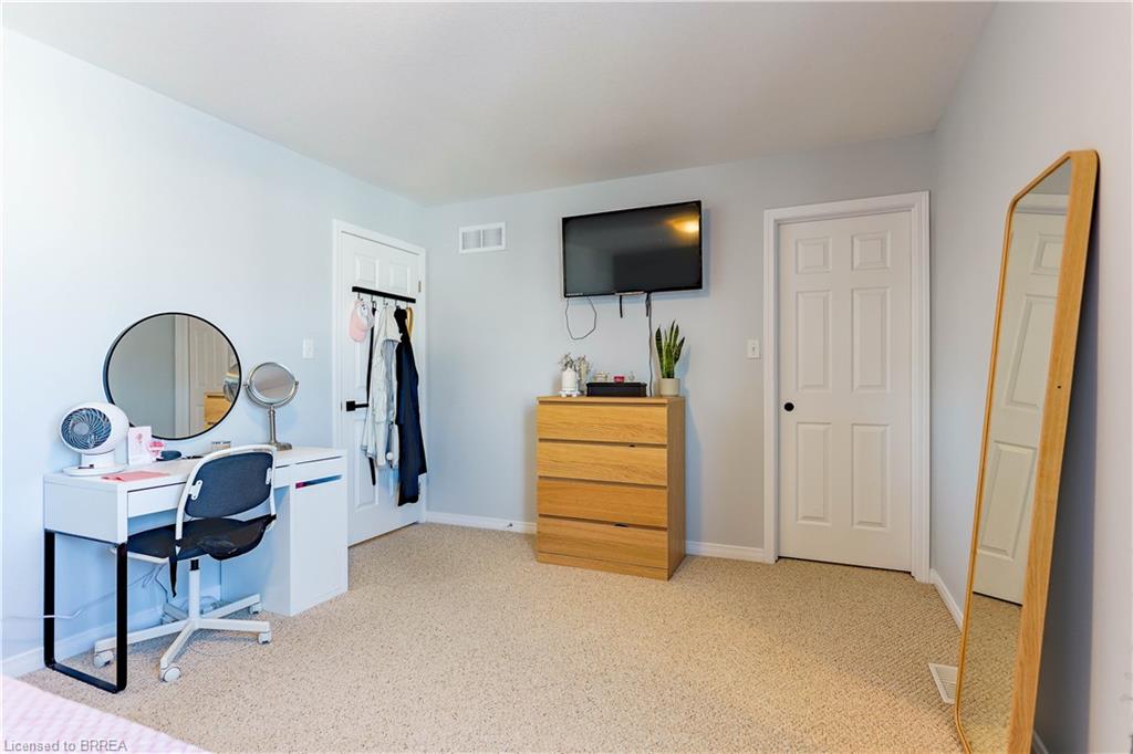 3-1328 Upper Sherman Avenue Property Photo 17