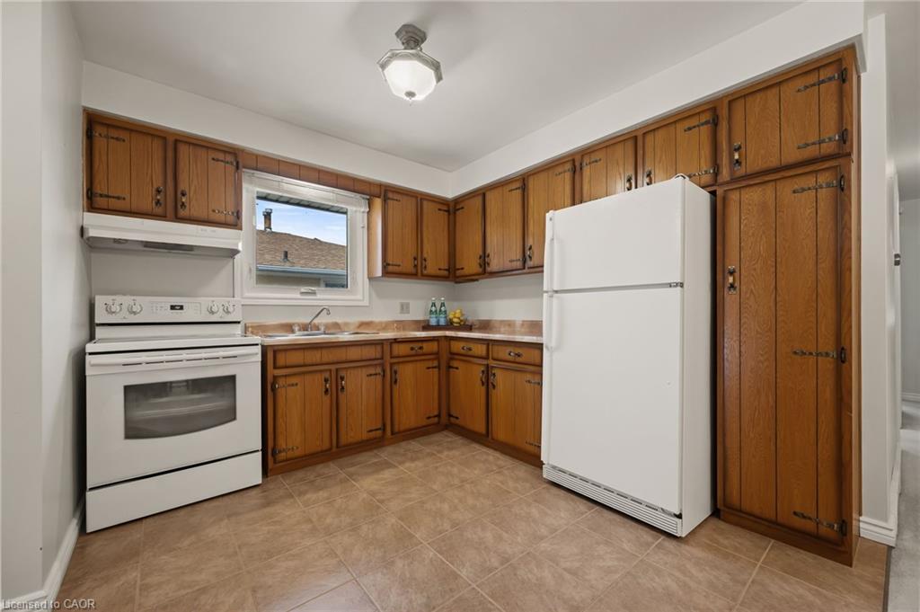 84 Bakersfield Drive Property Photo 11