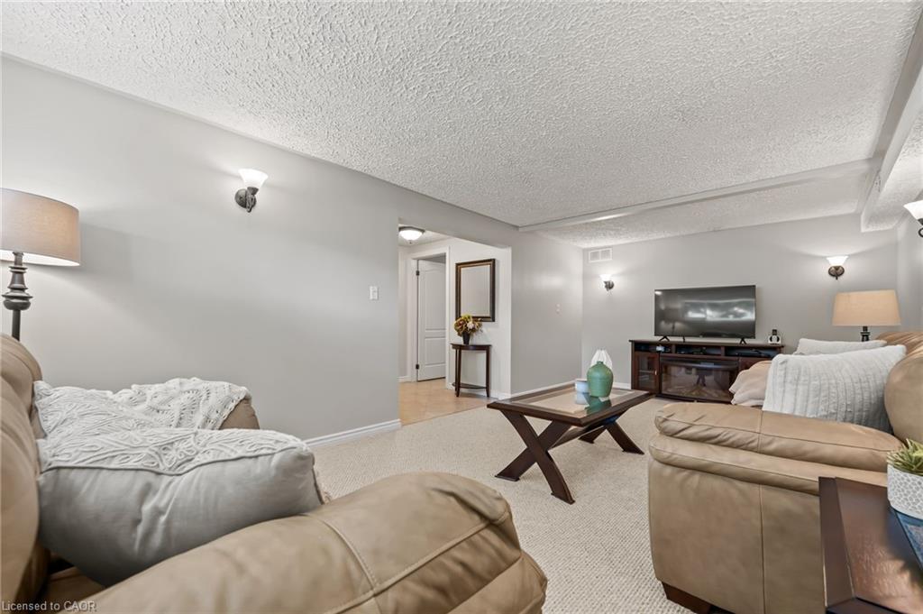 84 Bakersfield Drive Property Photo 22