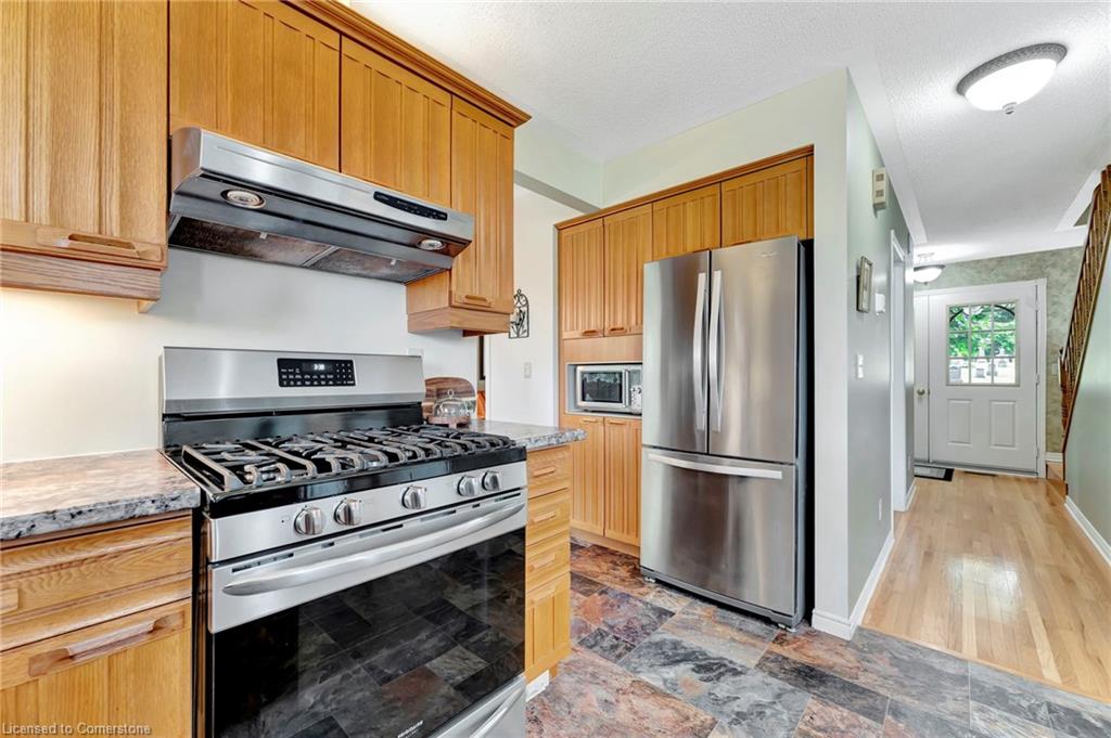 920 Walton Avenue N Property Photo 13