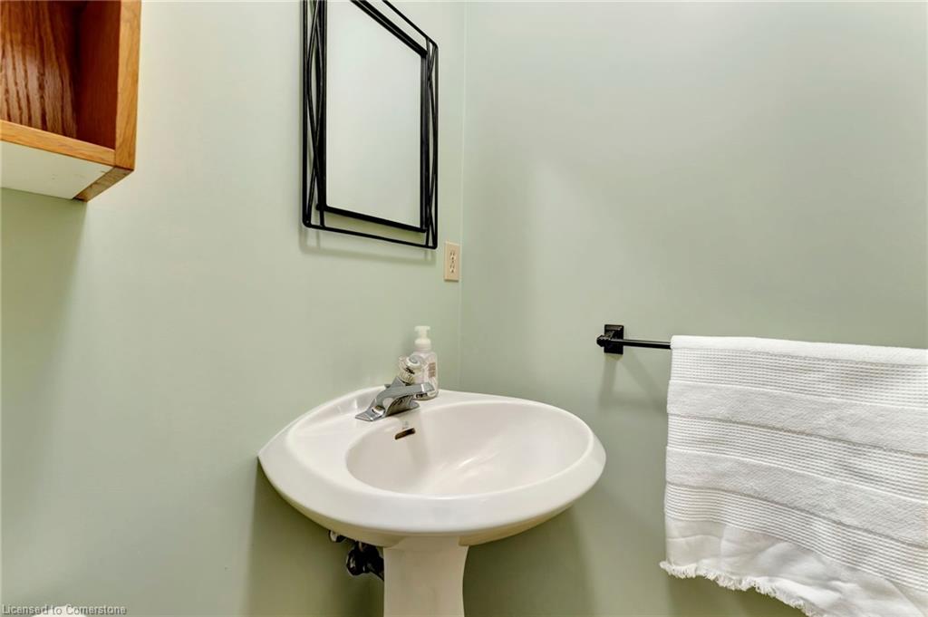 920 Walton Avenue N Property Photo 19