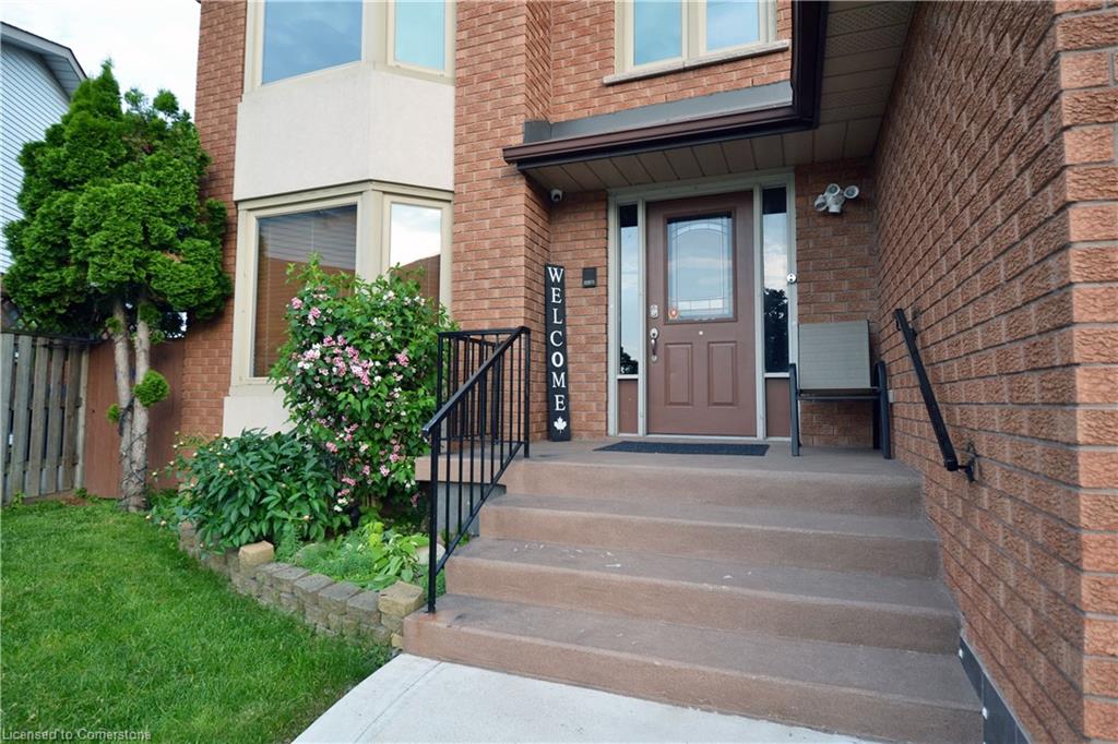 15 Talia Court Property Photo 4