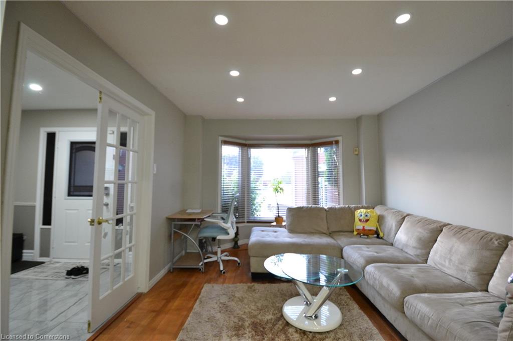 15 Talia Court Property Photo 9