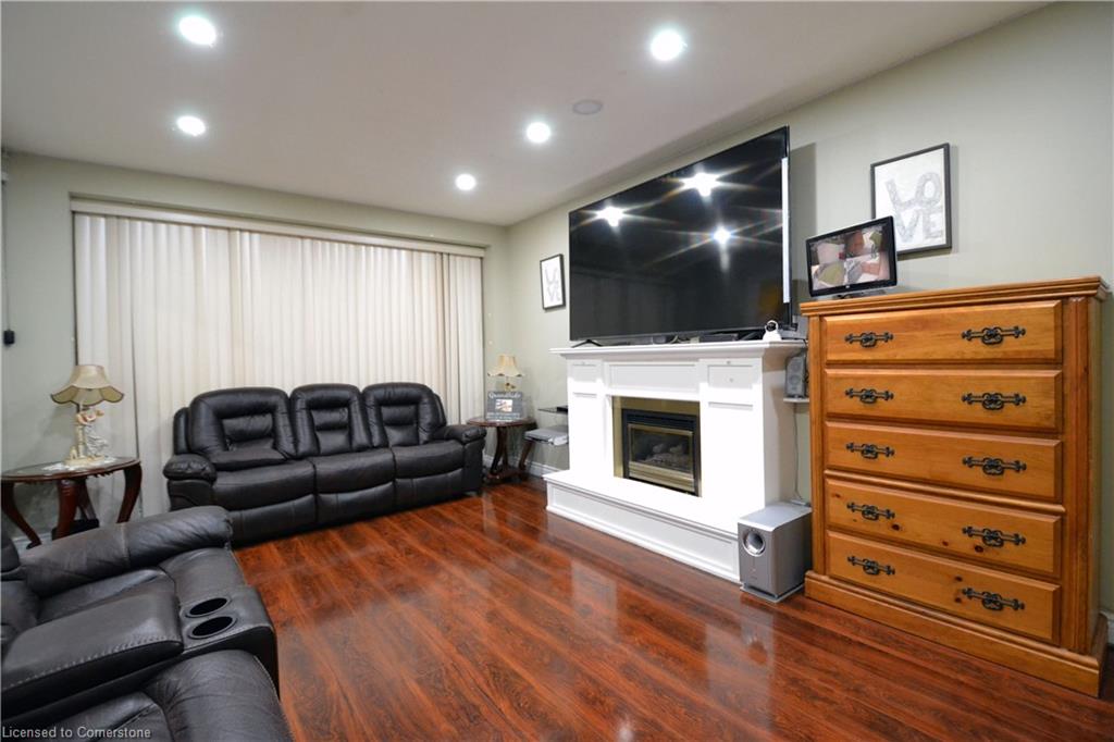 15 Talia Court Property Photo 16
