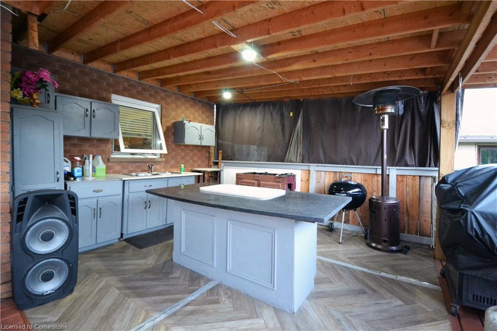 15 Talia Court Property Photo 20