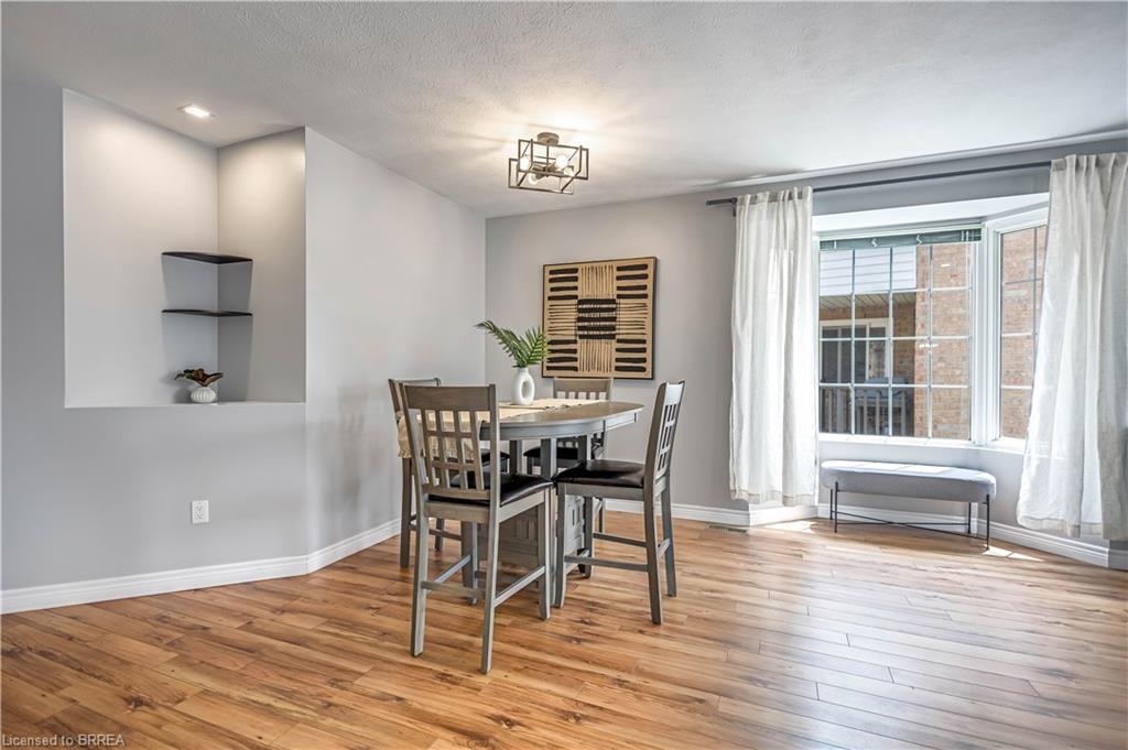 28 Strong Court Property Photo 6