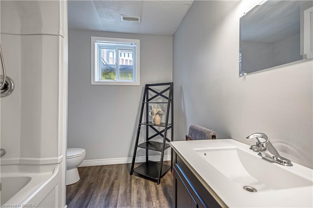 28 Strong Court Property Photo 29
