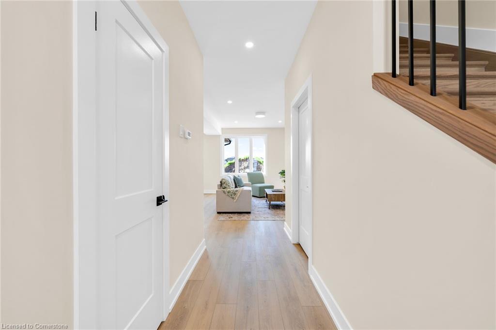 160 Craddock Boulevard Property Photo 4