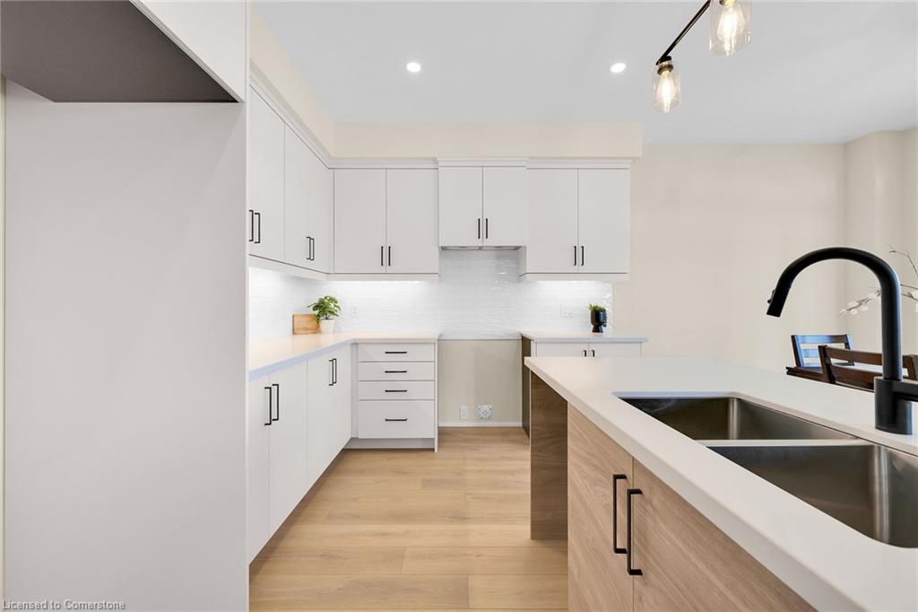 160 Craddock Boulevard Property Photo 7