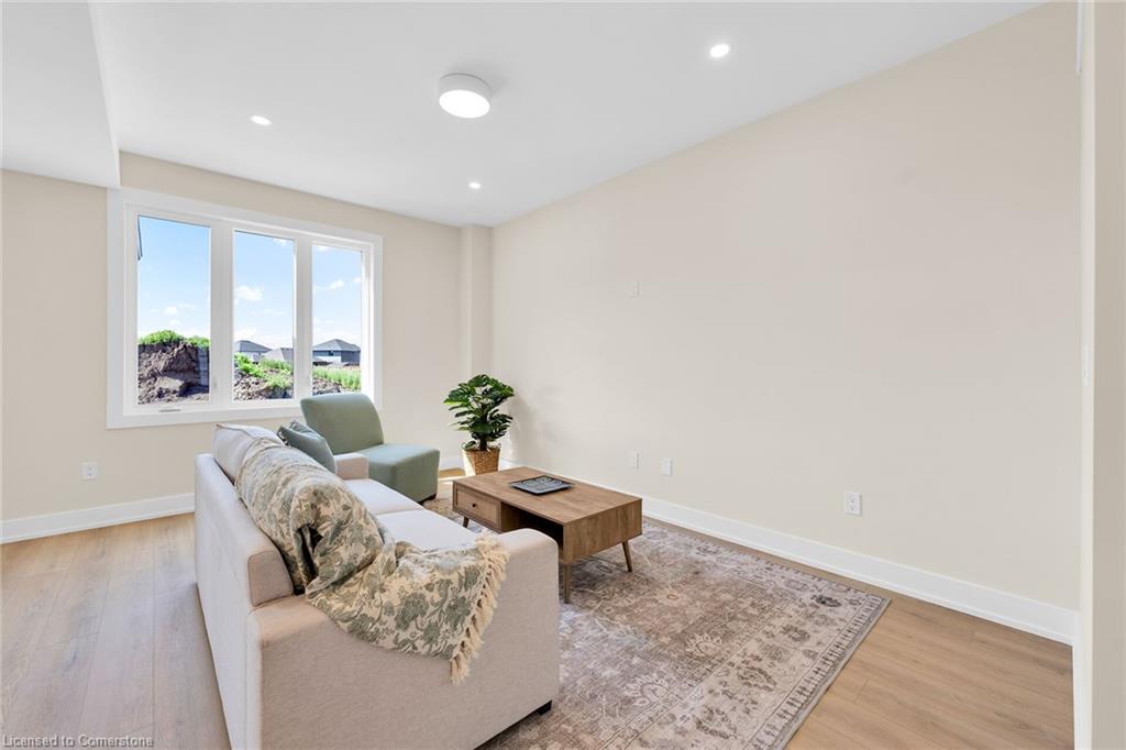 160 Craddock Boulevard Property Photo 14