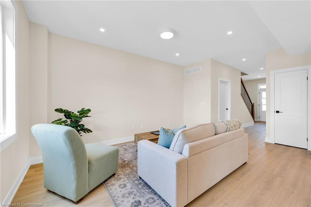 160 Craddock Boulevard Property Photo 15