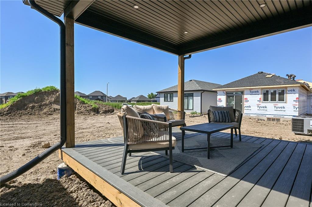 160 Craddock Boulevard Property Photo 38