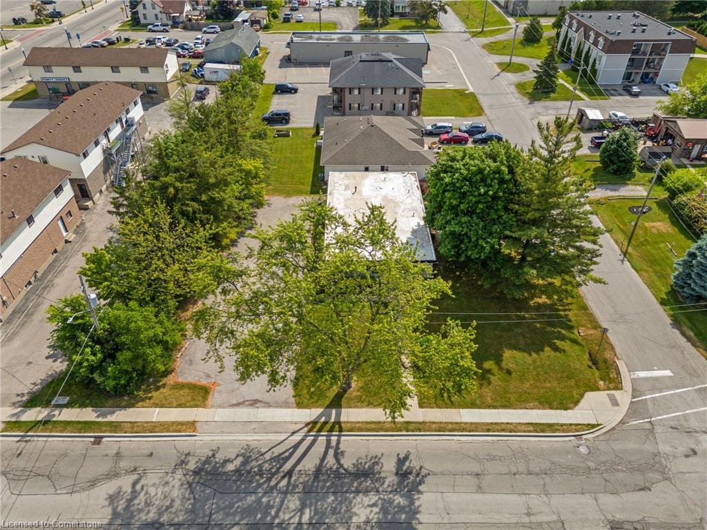 6 Munsee St S Property Photo 3