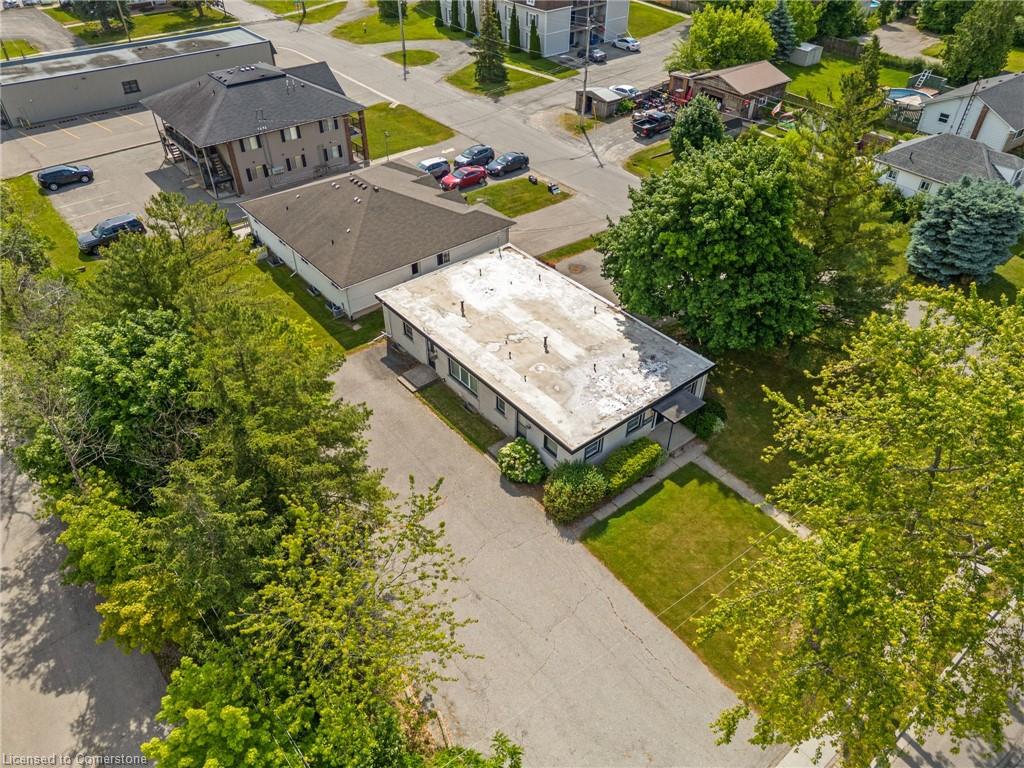 6 Munsee St S Property Photo 4