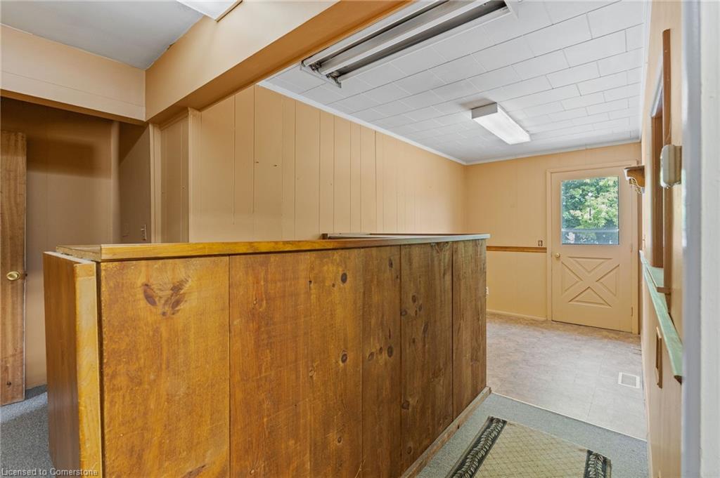 6 Munsee St S Property Photo 37