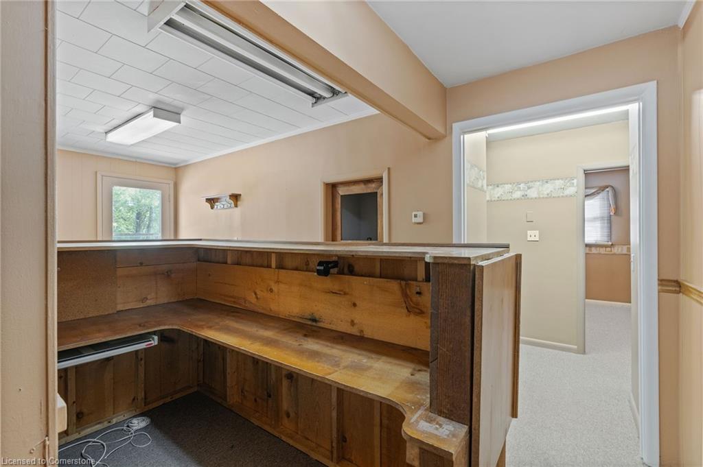 6 Munsee St S Property Photo 40