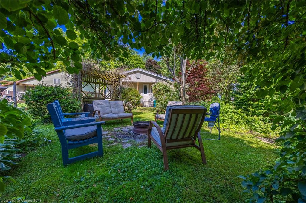 18 Addison Street Property Photo 5