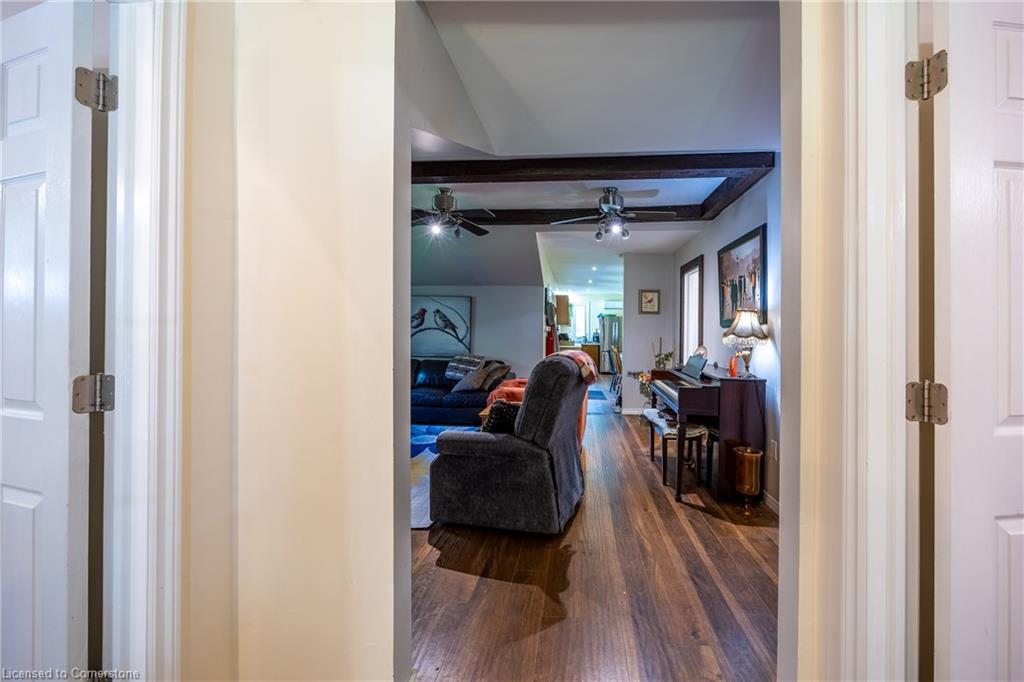 18 Addison Street Property Photo 21