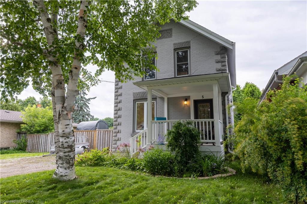 5 Wellington Street Property Photo 1