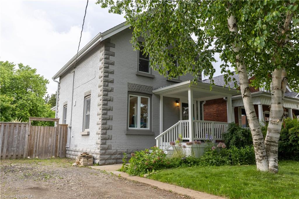 5 Wellington Street Property Photo 2