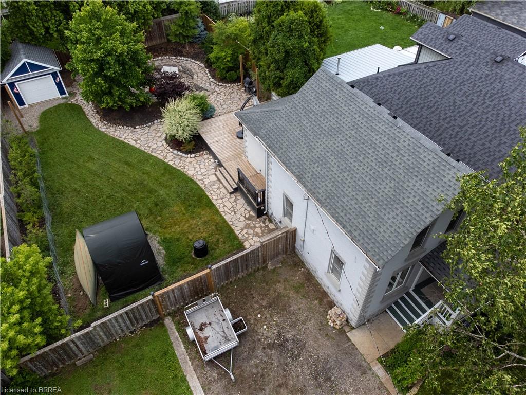 5 Wellington Street Property Photo 6