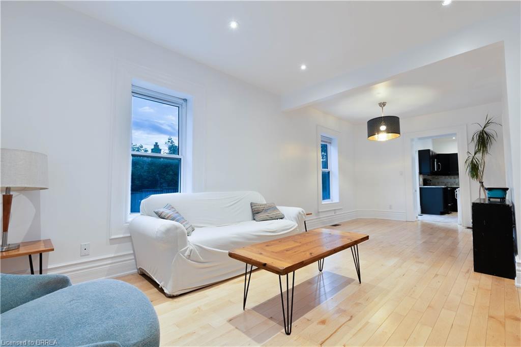 5 Wellington Street Property Photo 26