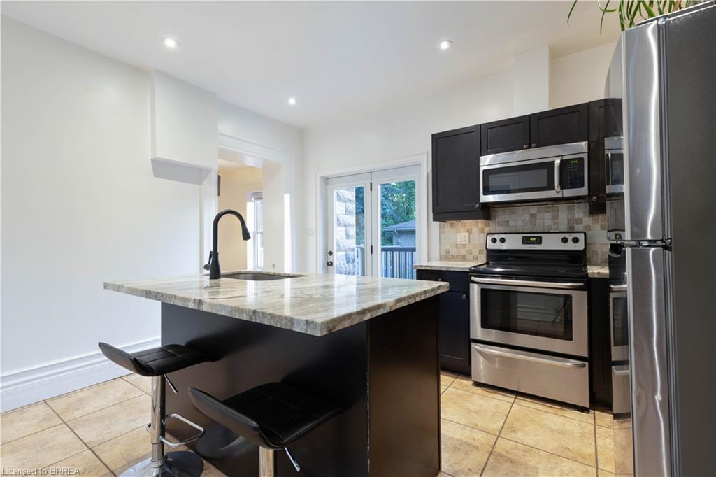 5 Wellington Street Property Photo 35