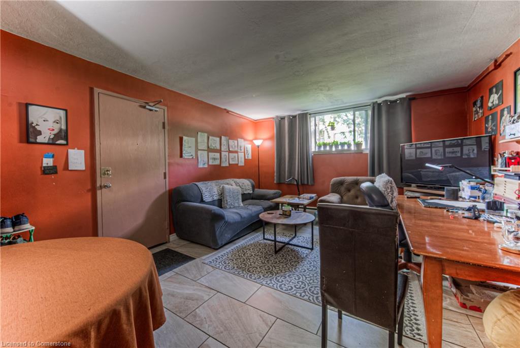 76 Barbara Crescent Property Photo 25