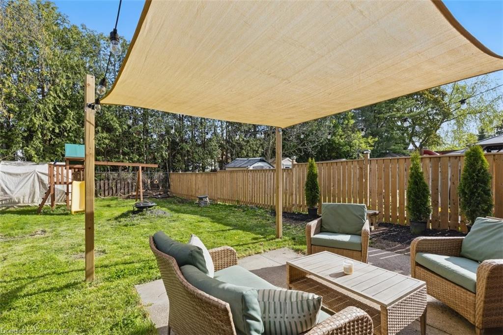 972 Warwick Street Property Photo 17