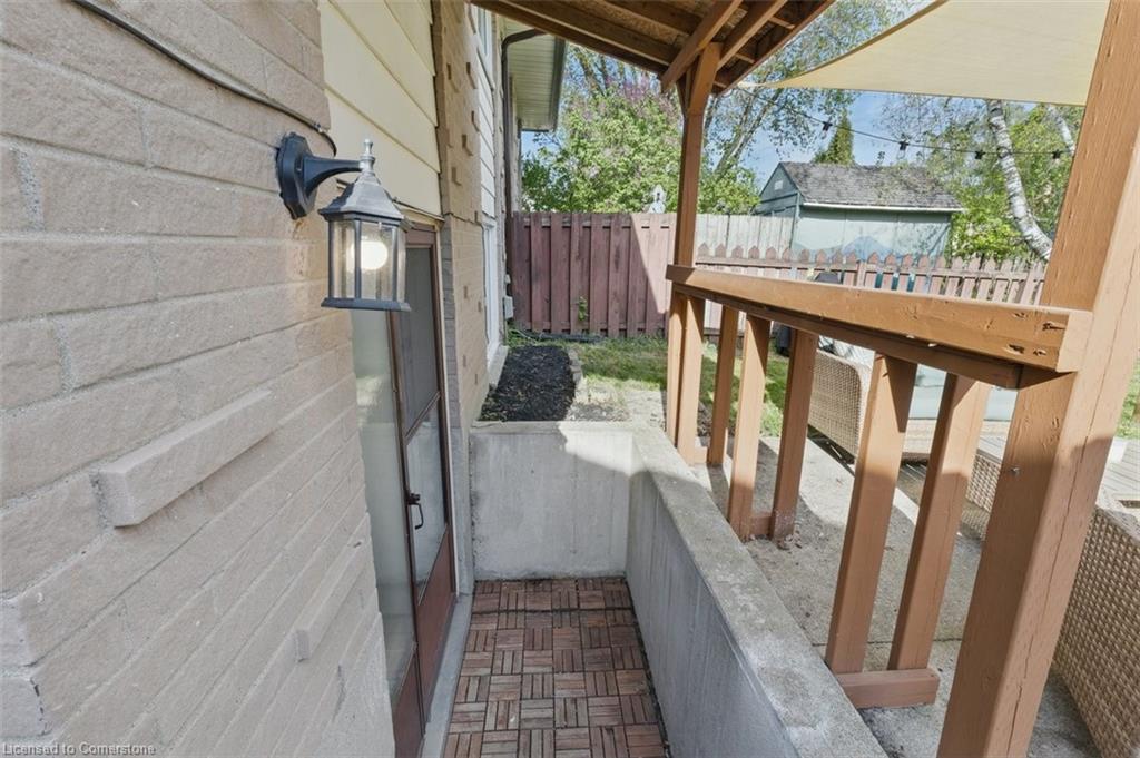 972 Warwick Street Property Photo 20