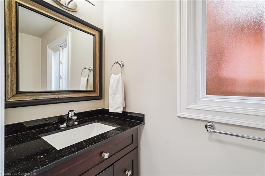 2814 Guilford Crescent Property Photo 14
