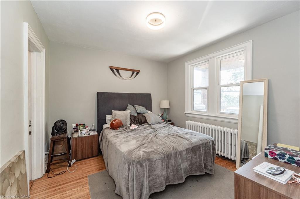 527 Kingston Road Property Photo 14