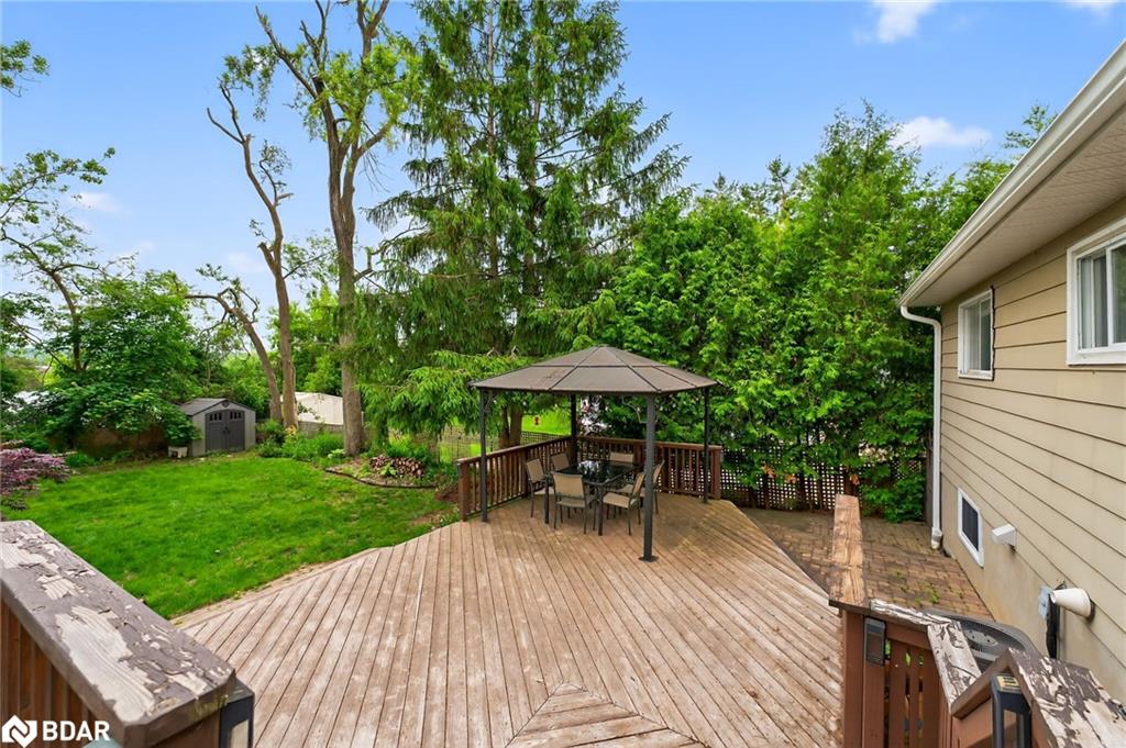 261 Edgehill Drive Property Photo 37