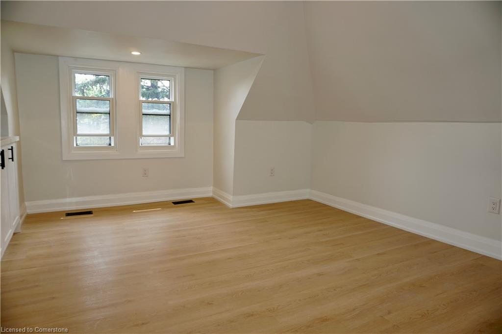 3-79 Sanford Avenue S Property Photo 1