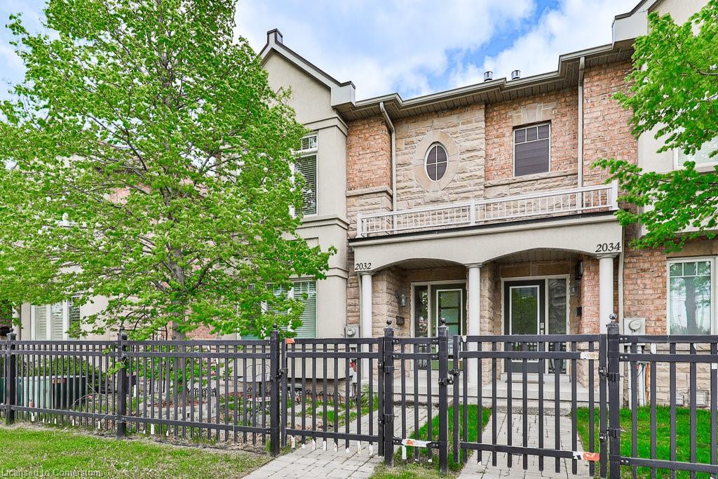 2032 Lakeshore Road W Property Photo 1