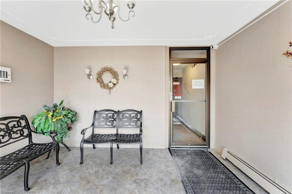 405-944 Caledonian View Property Photo 4