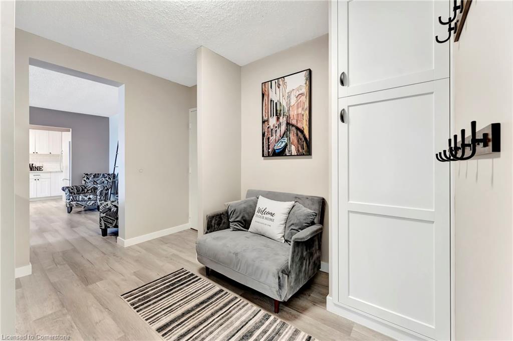 405-944 Caledonian View Property Photo 8