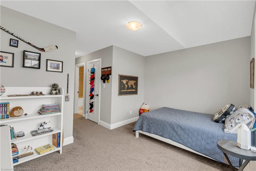 577 Bridgemill Crescent Property Photo 24