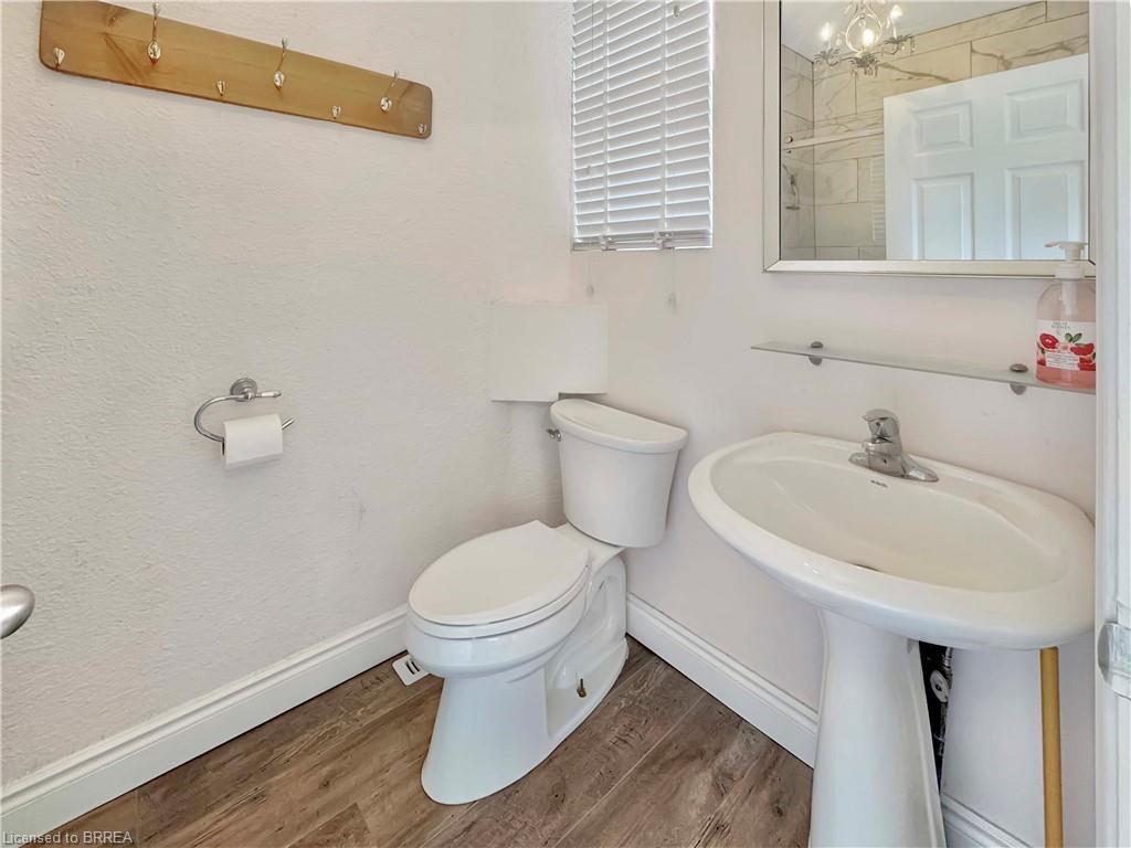273 Brant Avenue Property Photo 14