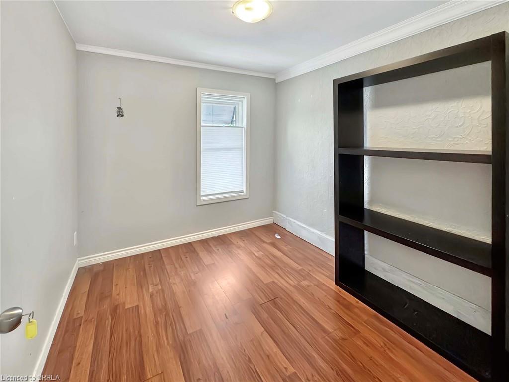 273 Brant Avenue Property Photo 18