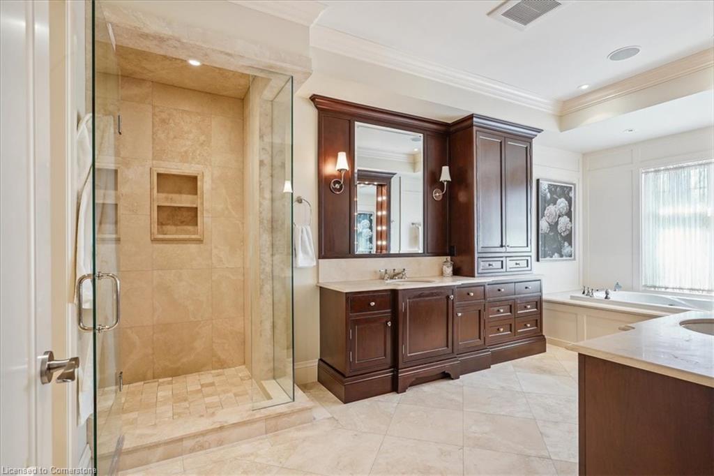 1267 Cumnock Crescent Property Photo 25