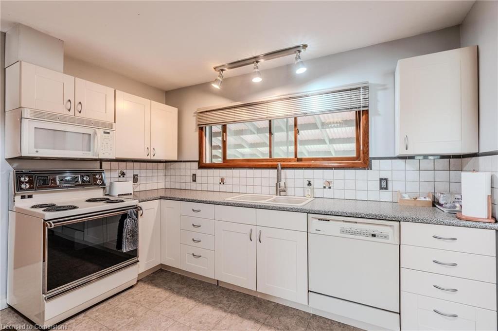 20 Mc Kay St E Street E Property Photo 13
