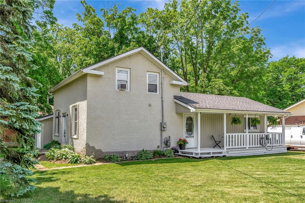 5 Maple Avenue N Property Photo 1