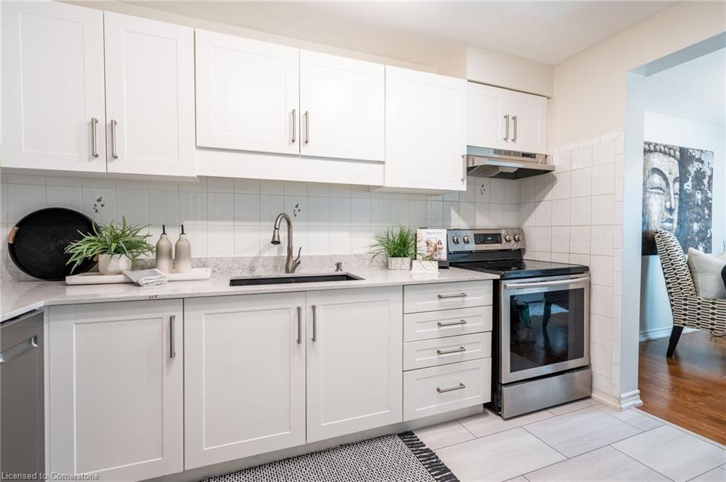 24-100 Vineberg Drive Property Photo 10