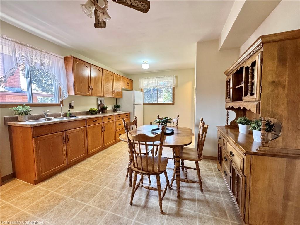 85 Lowrey Avenue S Property Photo 11